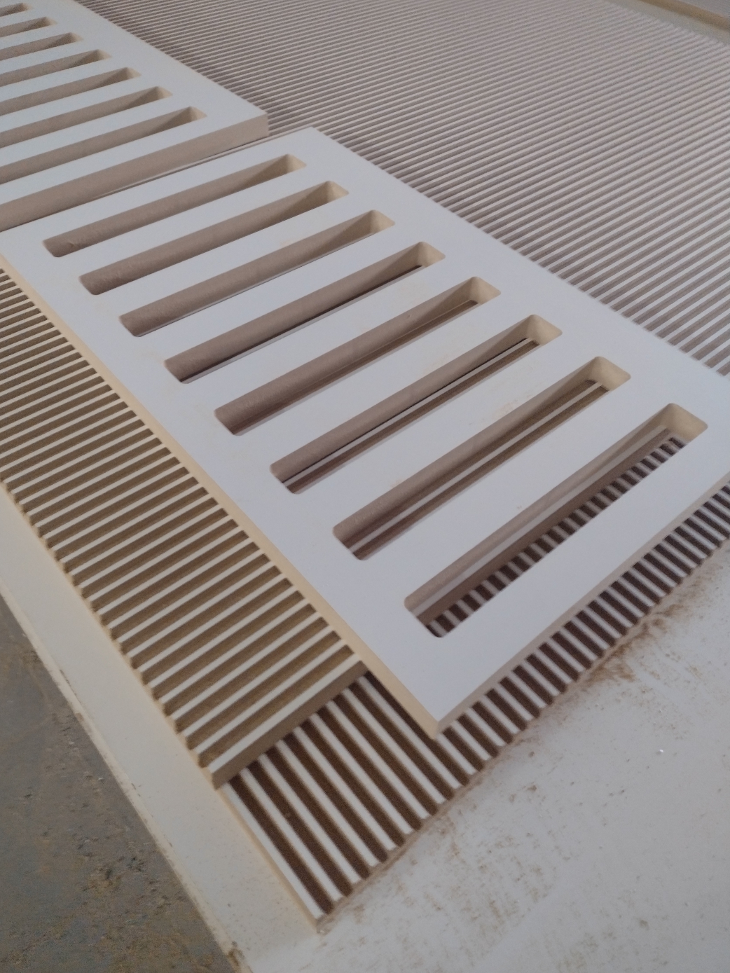 Milling MDF- Grooves - Service Plast 